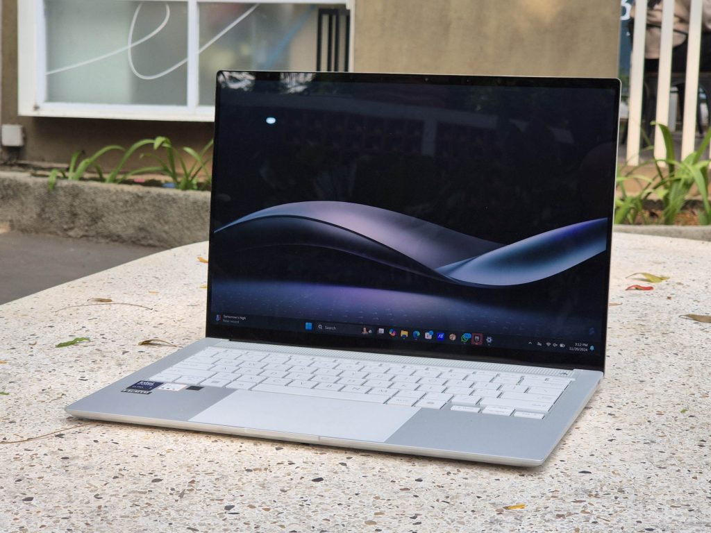 Asus Zenbook S 14 Review